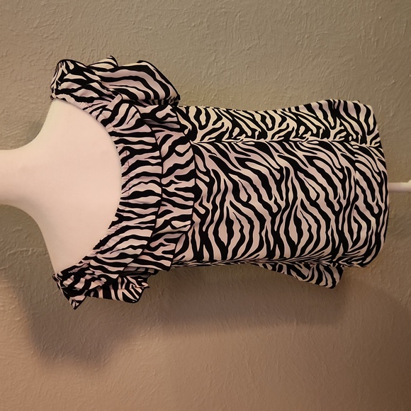 Shirt - Picture 2 of 5